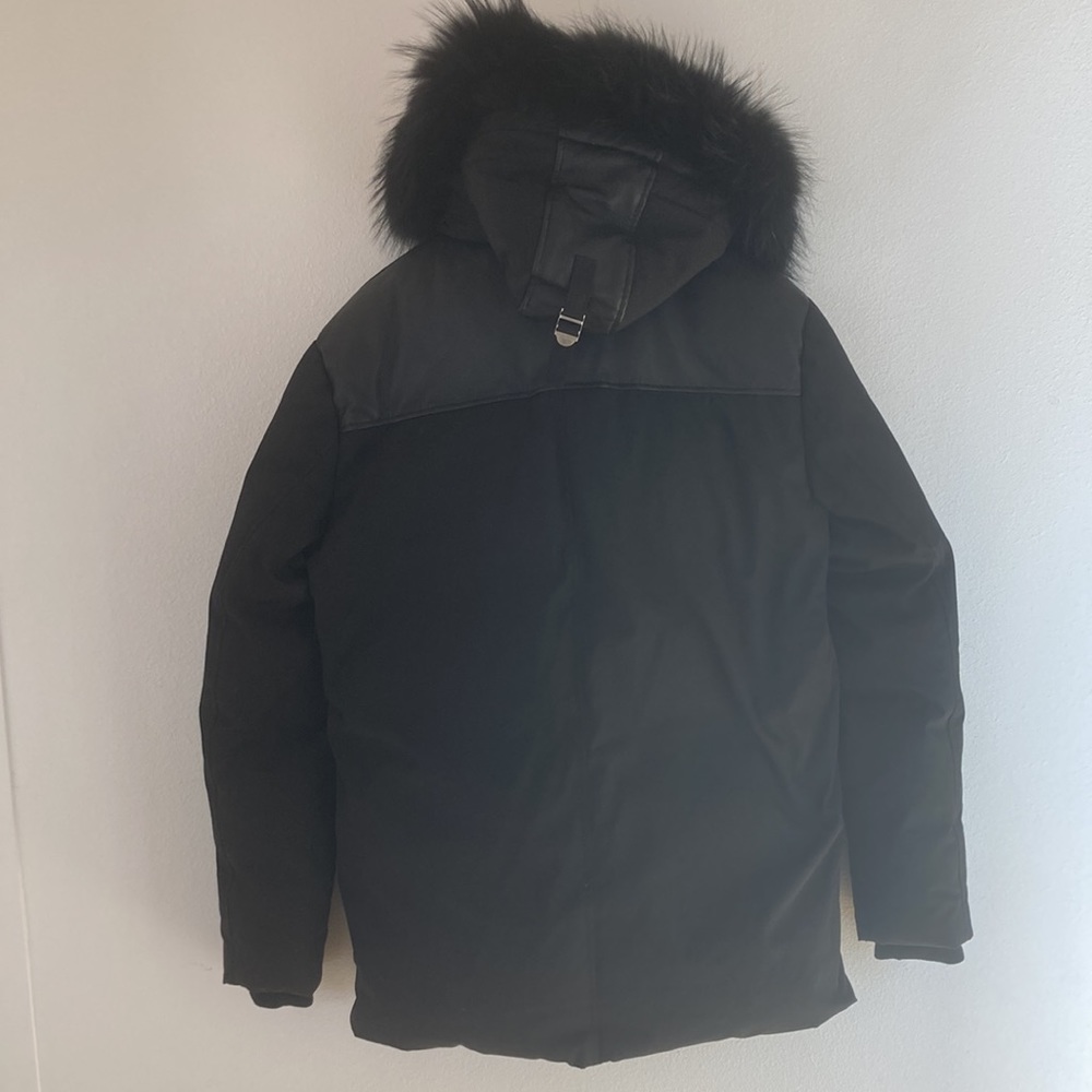 M. Benisti Canadian high fashion quality parka with fox fur removable hood. - Picture 2 of 16